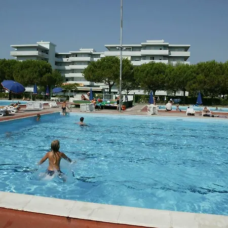 Valbella - Geturhotels Апартаменты Бибионе